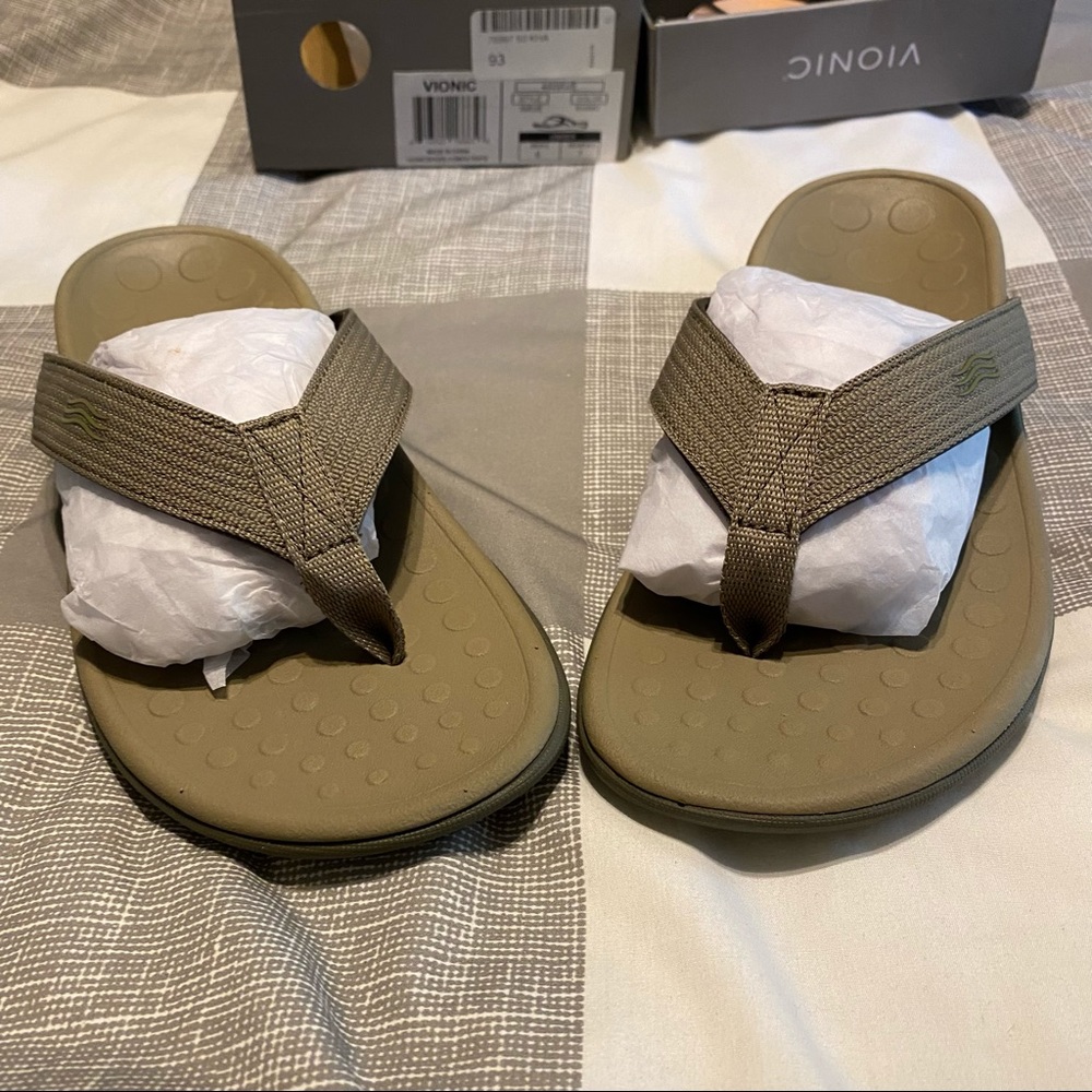 Vionic wave flip flop womens 7 men’s 6